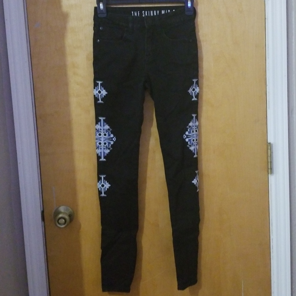 The Skinny Mid Rise Jeans